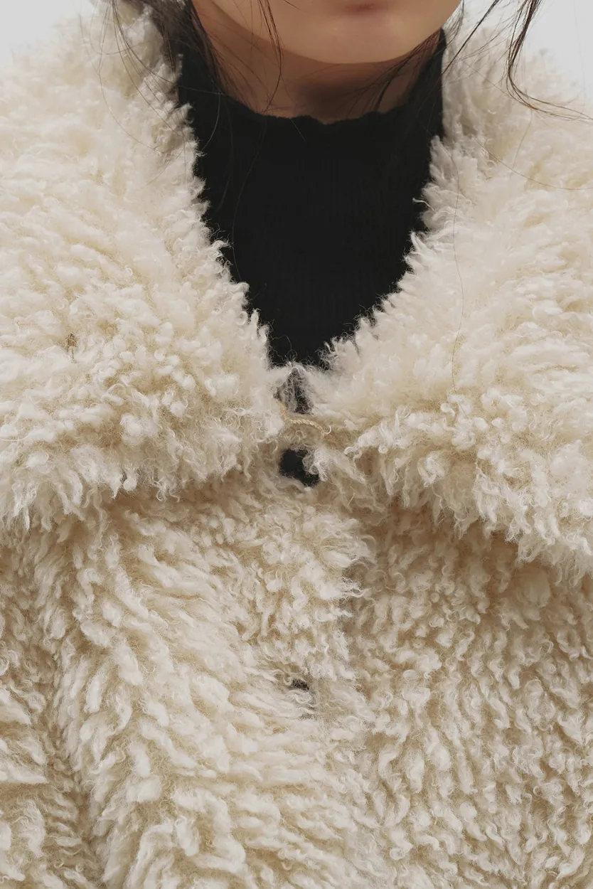 PRE-ORDER] TODAYFUL - Fur Short Coat