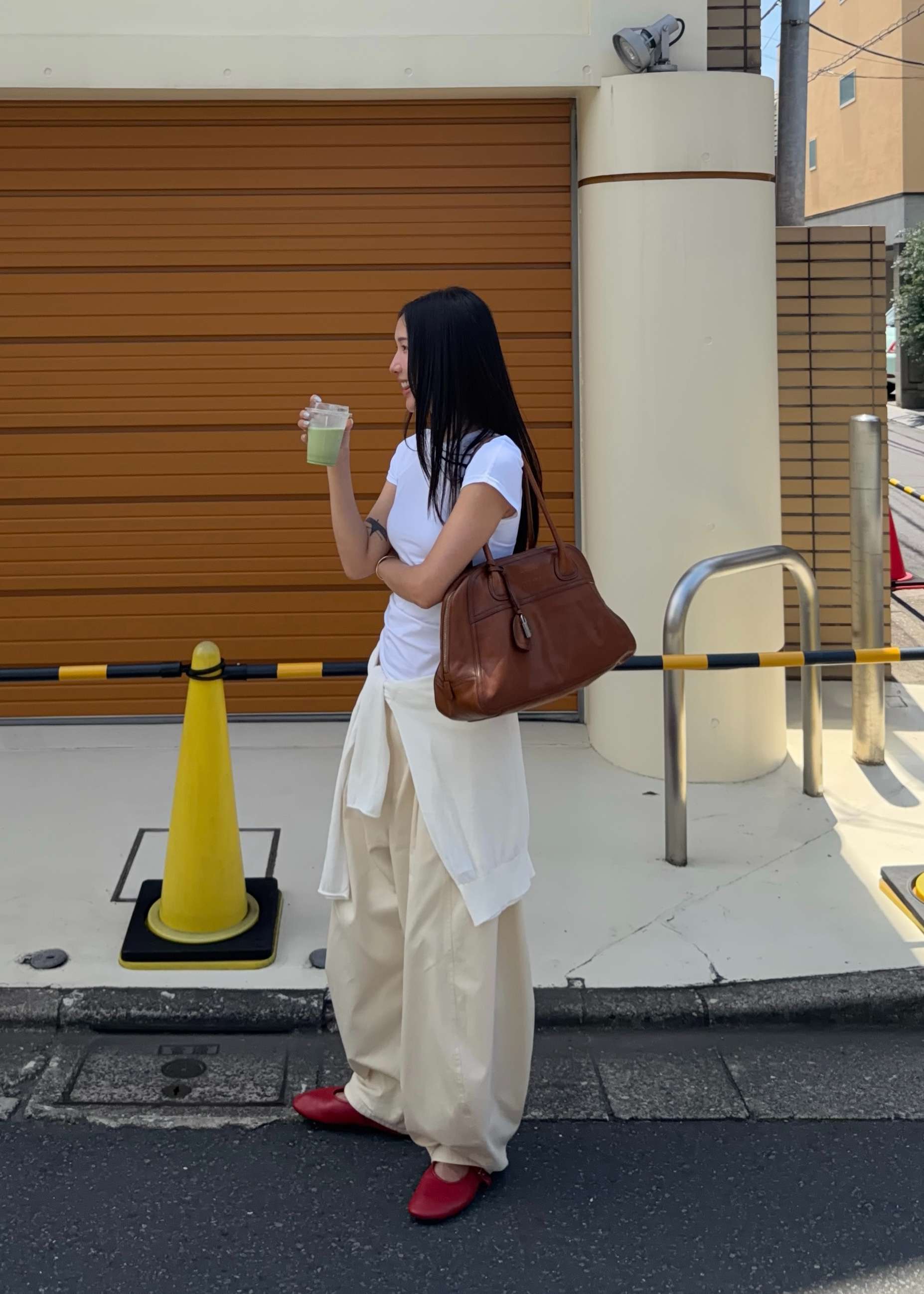 2026.08 拉克蘭袖合身Tee