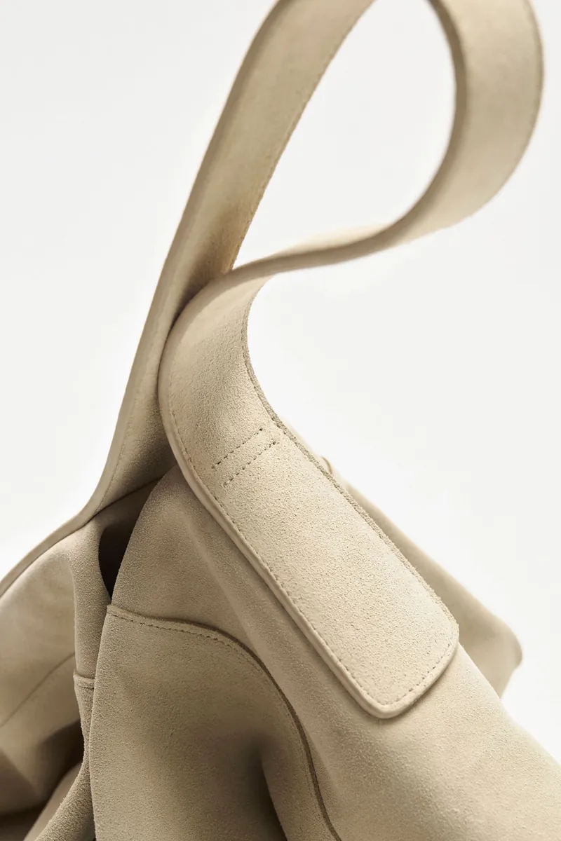 Suede Carryall Tote 麂皮托特包