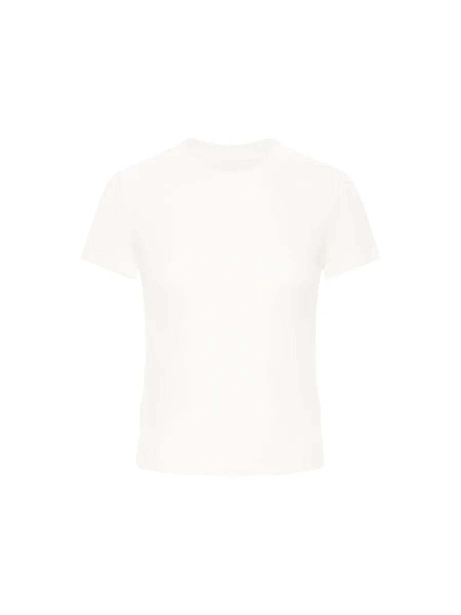 軽やかで伸縮するソフトTシャツ