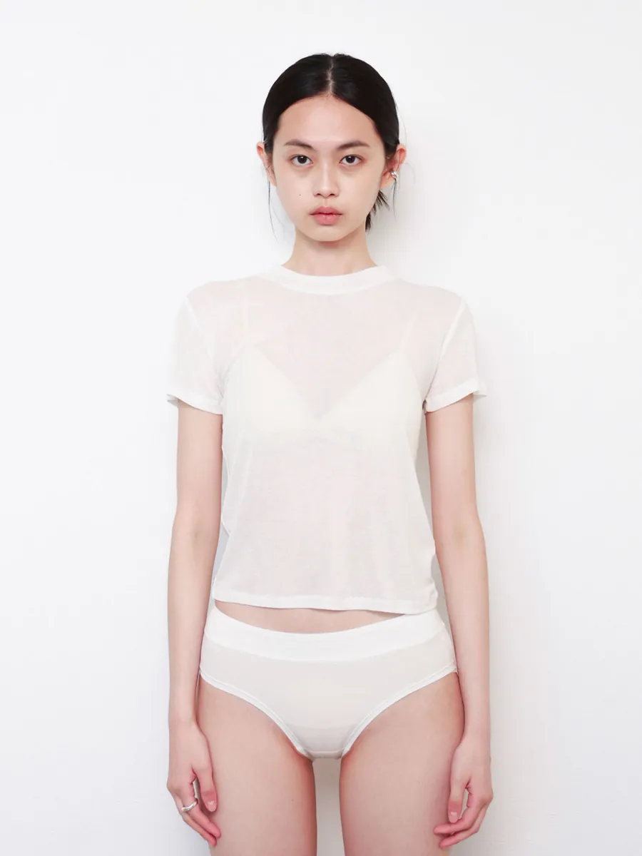 軽やかで伸縮するソフトTシャツ