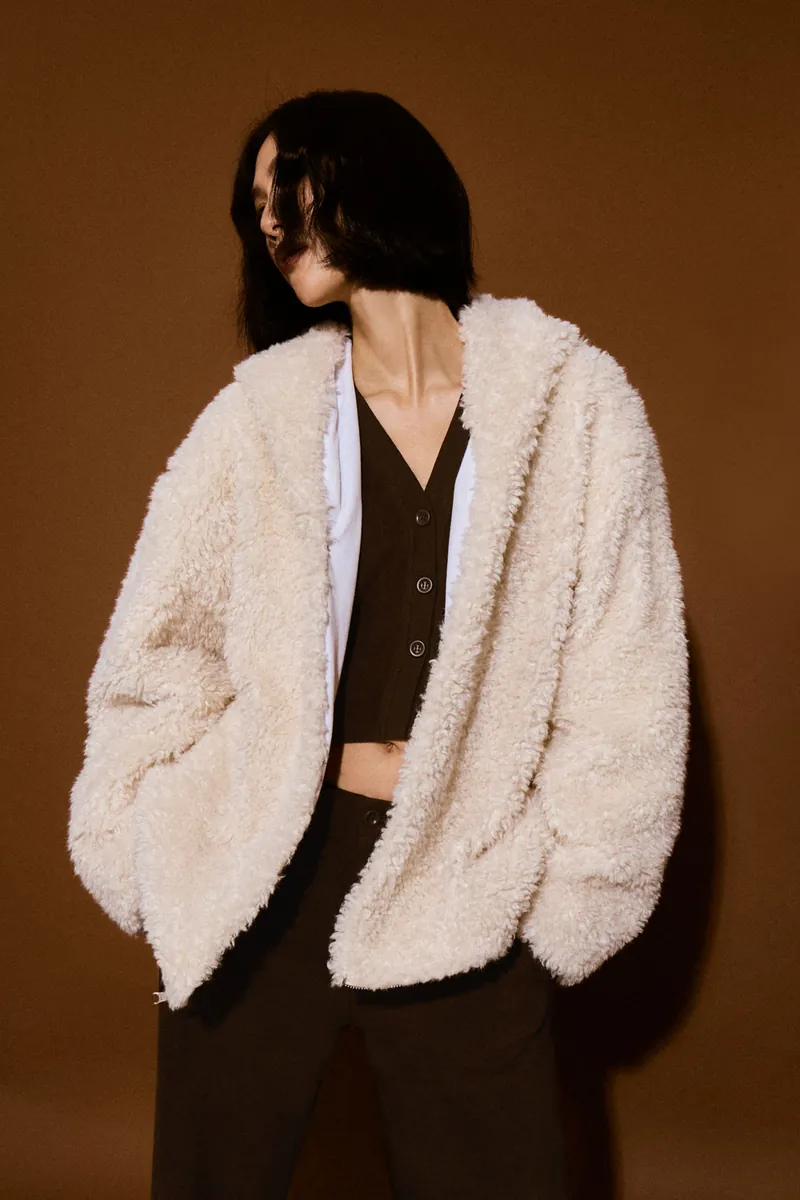 Doe：Molly - Teddy Bear Coat