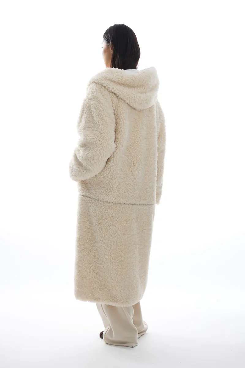 Doe：Molly - Teddy Bear Coat
