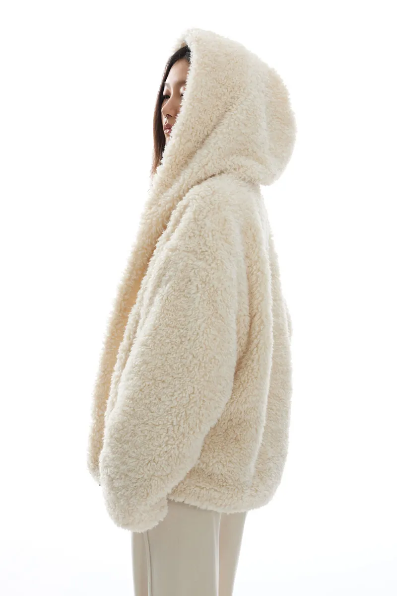 Doe：Molly - Teddy Bear Coat