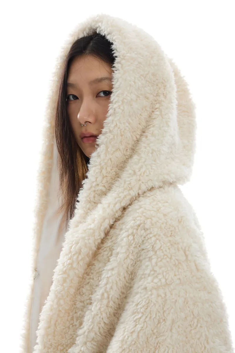 Doe：Molly - Teddy Bear Coat