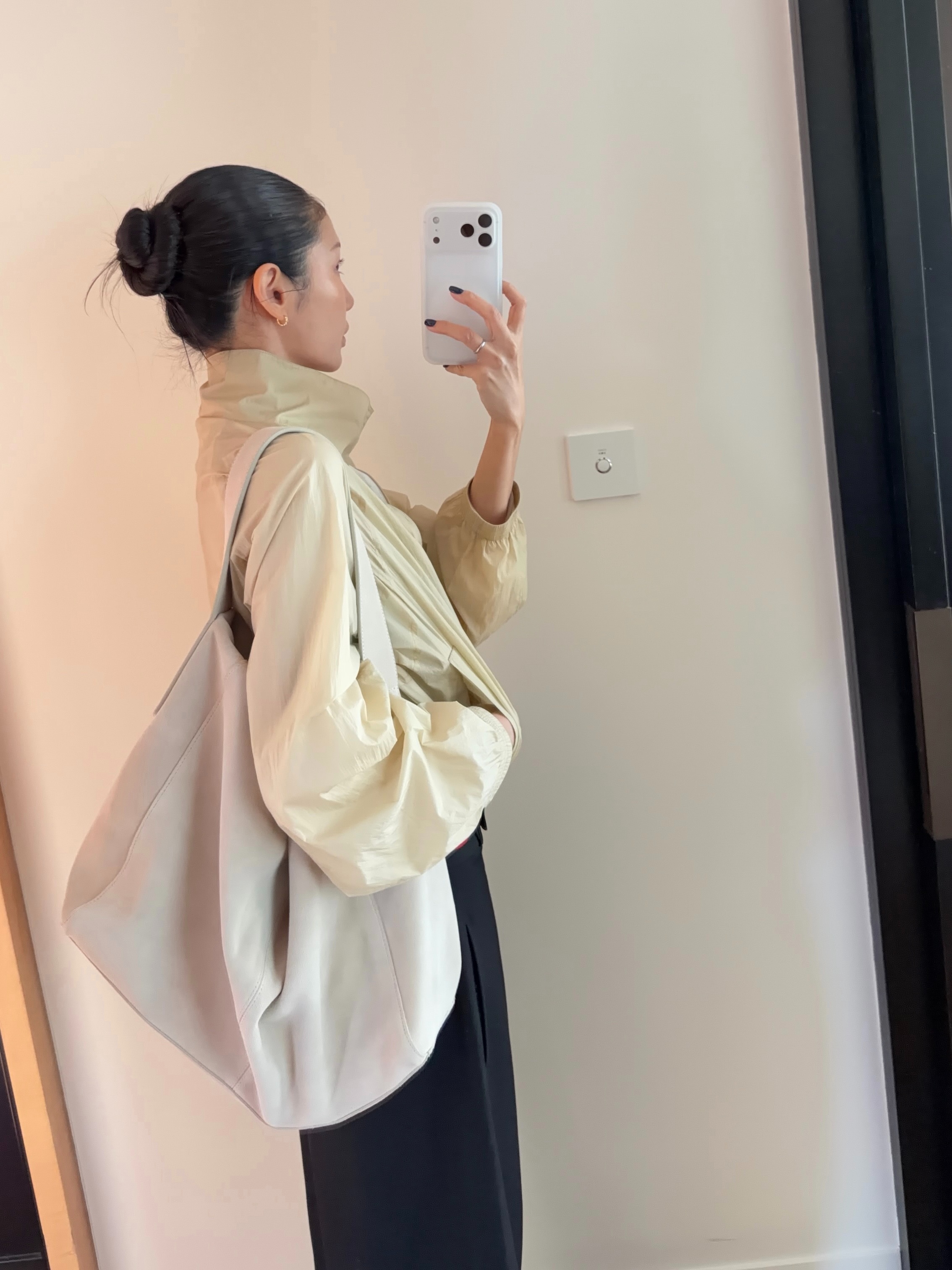 2026.09 Suede Carryall Tote 麂皮托特包