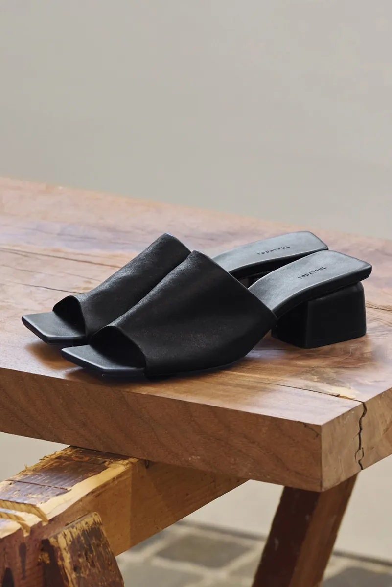 [PRE-ORDER] Slide Leather Sandals