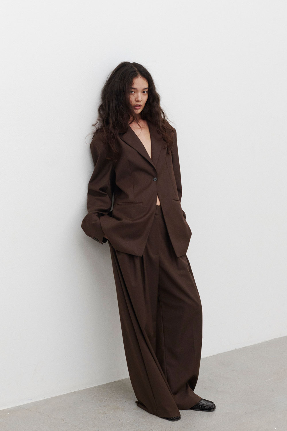 お値下げ可能　studio doe ジャンプスーツ enof todayful Studio Doe × TODAYFUL - High-Rise Draped Trousers