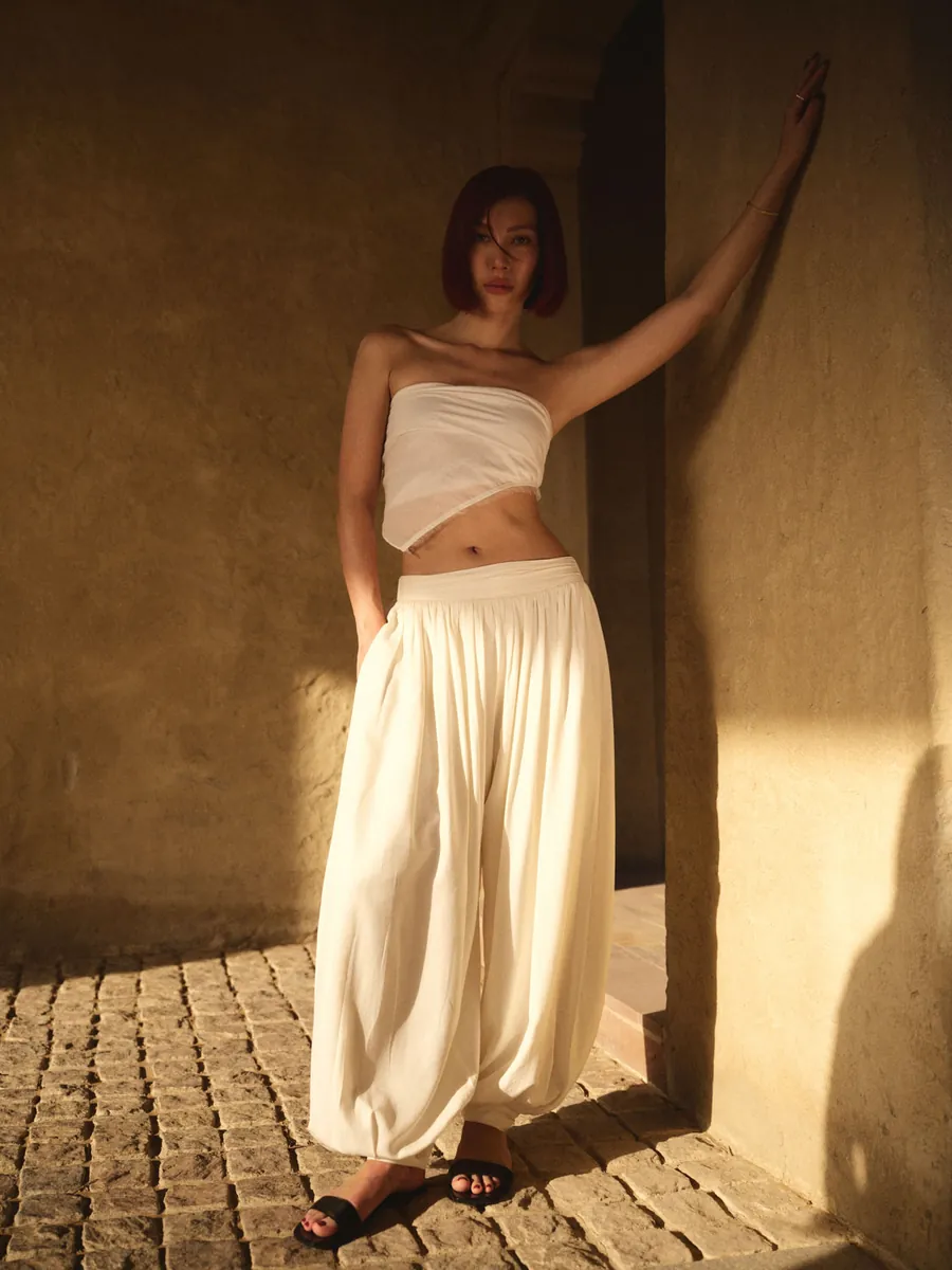 Doe: Molly Ruched Waistband Pleated Balloon Pants