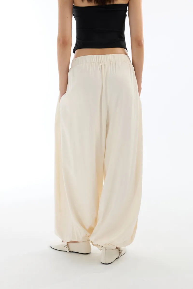 Doe: Molly Ruched Waistband Pleated Balloon Pants