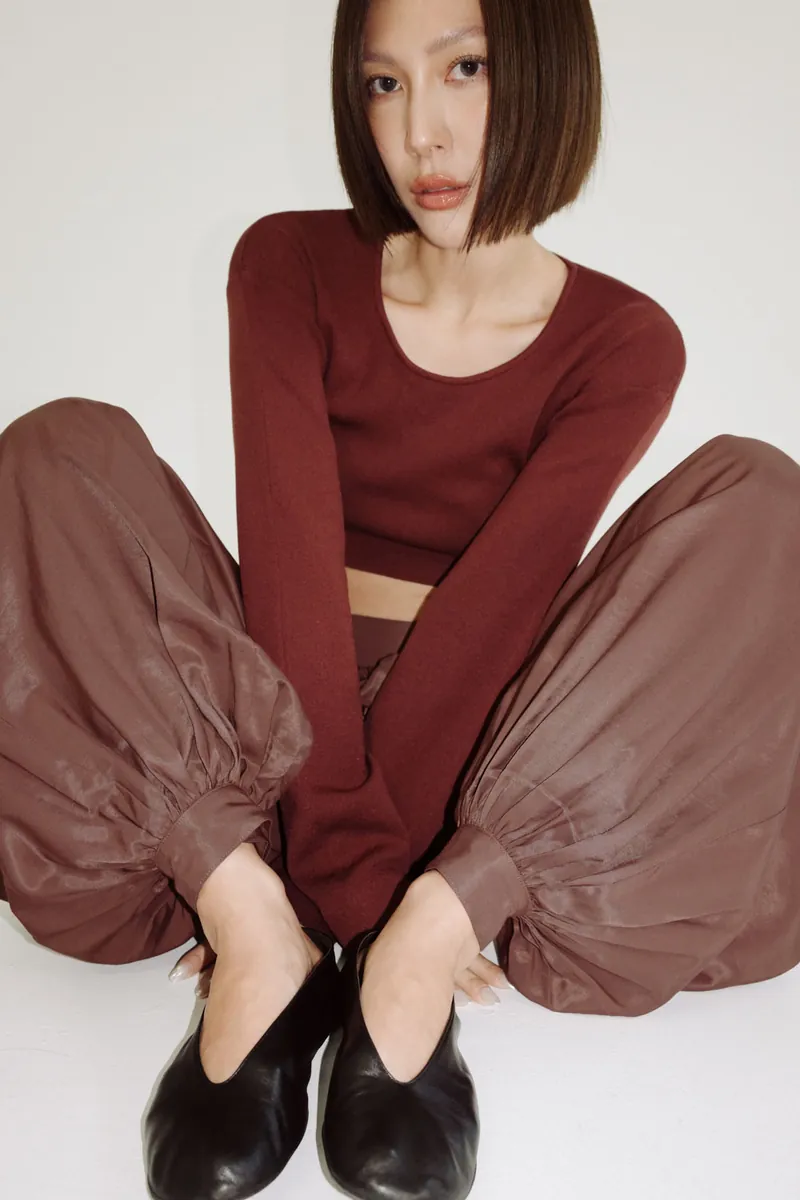 Doe: Molly Ruched Waistband Pleated Balloon Pants
