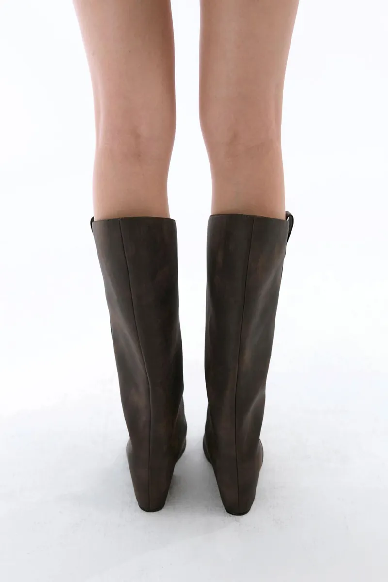 Doe: Molly Distressed Leather Pointed Wide-Shaft Knee Boots