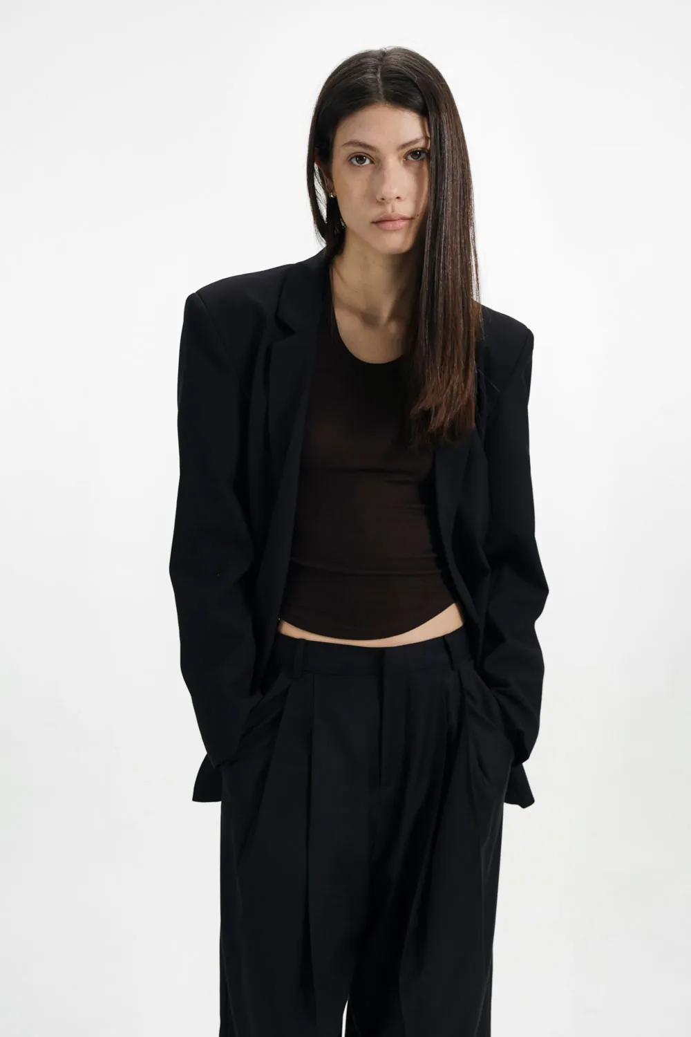 期間限定値下げStudioDoe CocoonCroppedTrousers Tucked Cocoon Cropped Trousers