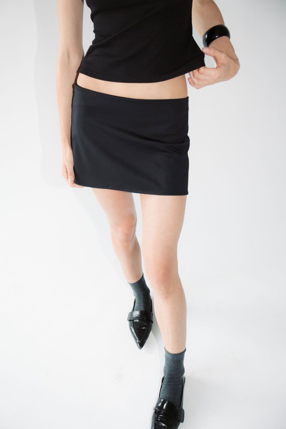 [Preorder] Studio Doe - Perfect Fit Long-Leg Stretch A-Line Short Skirt