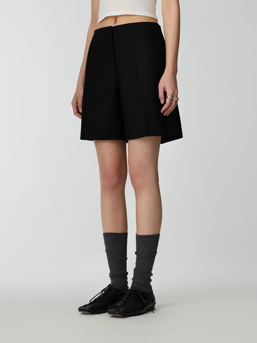 Studio Doe - Textured Stretch Knee-Length Trousers