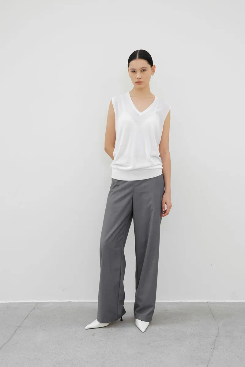 Studio Doe - V-Neck Tencel Fine Knit Tank Top