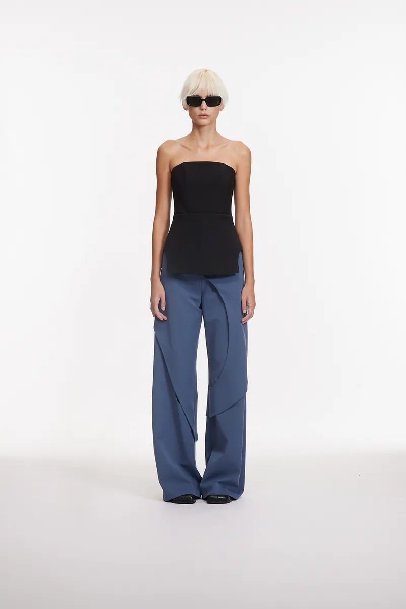 HIGH-WAISTED STREAMLINED FLARED TROUSERS