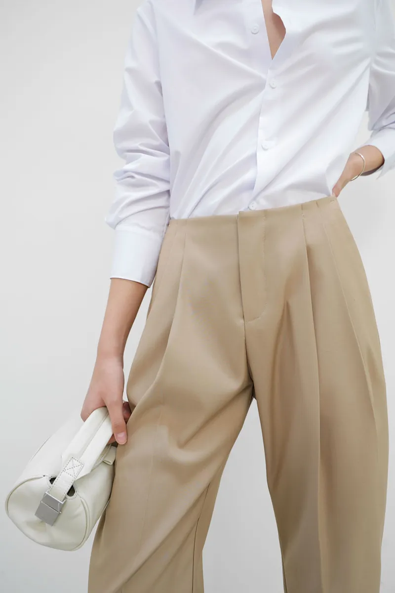 Studio Doe - Mid-Rise Tapered Cropped Trousers