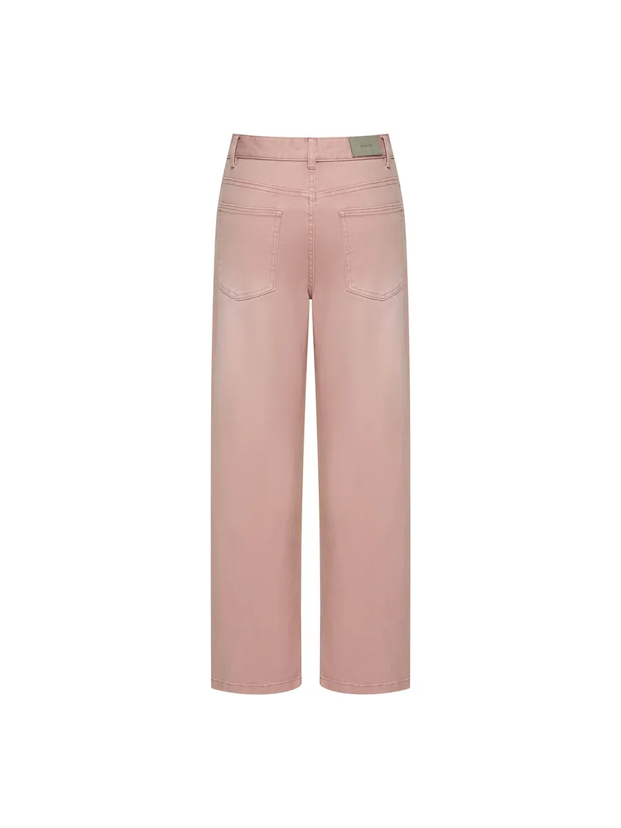 Studio Doe - Low-Rise Washed Jeans