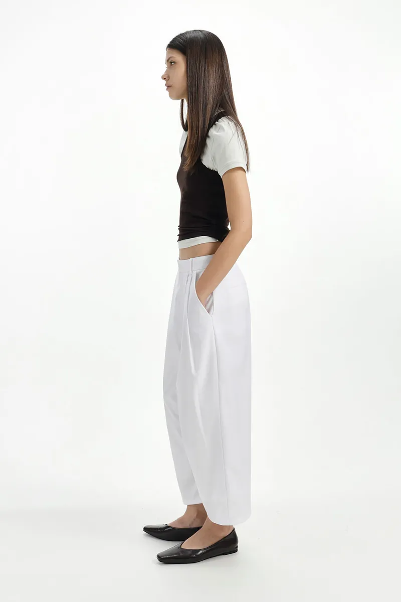 Studio Doe - Tuck Cocoon Cropped Pants