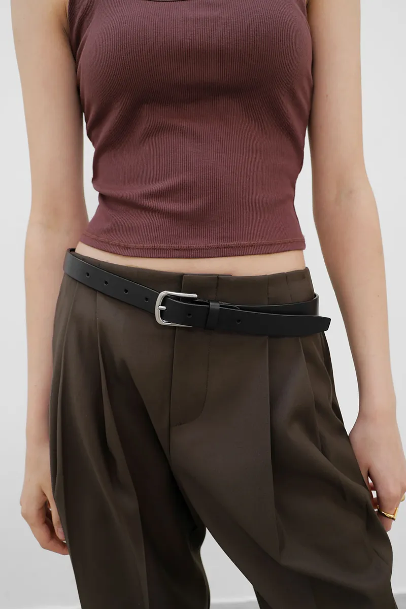 Studio Doe - Mid-Rise Tapered Cropped Trousers