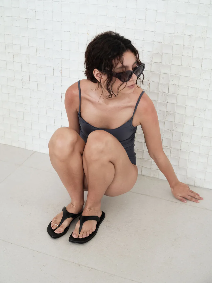 Studio Doe - Square Toe Y-strap Sandals