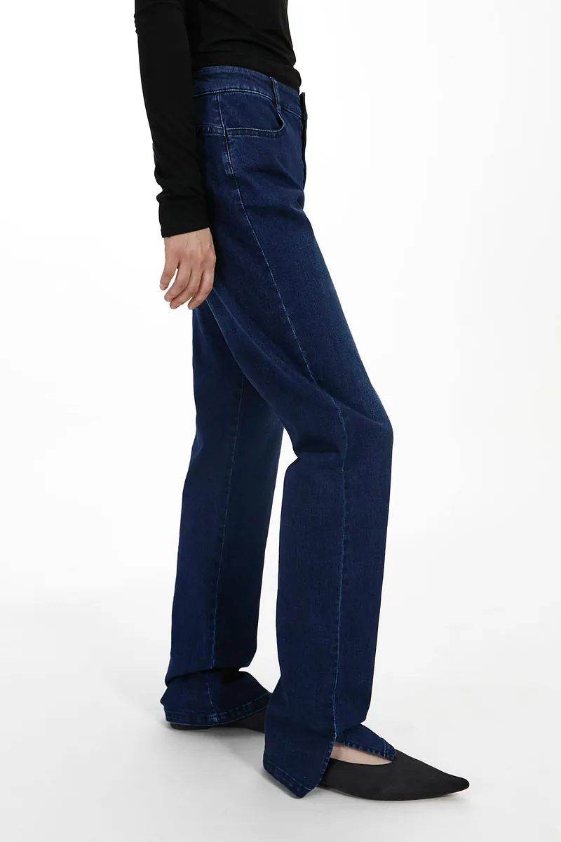 Studio Doe - Slit Hem Slim Jeans