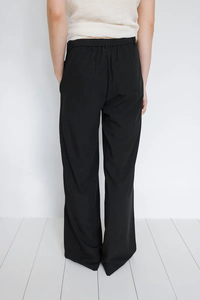 Studio Doe - LazyChic Straight Pants with Belt