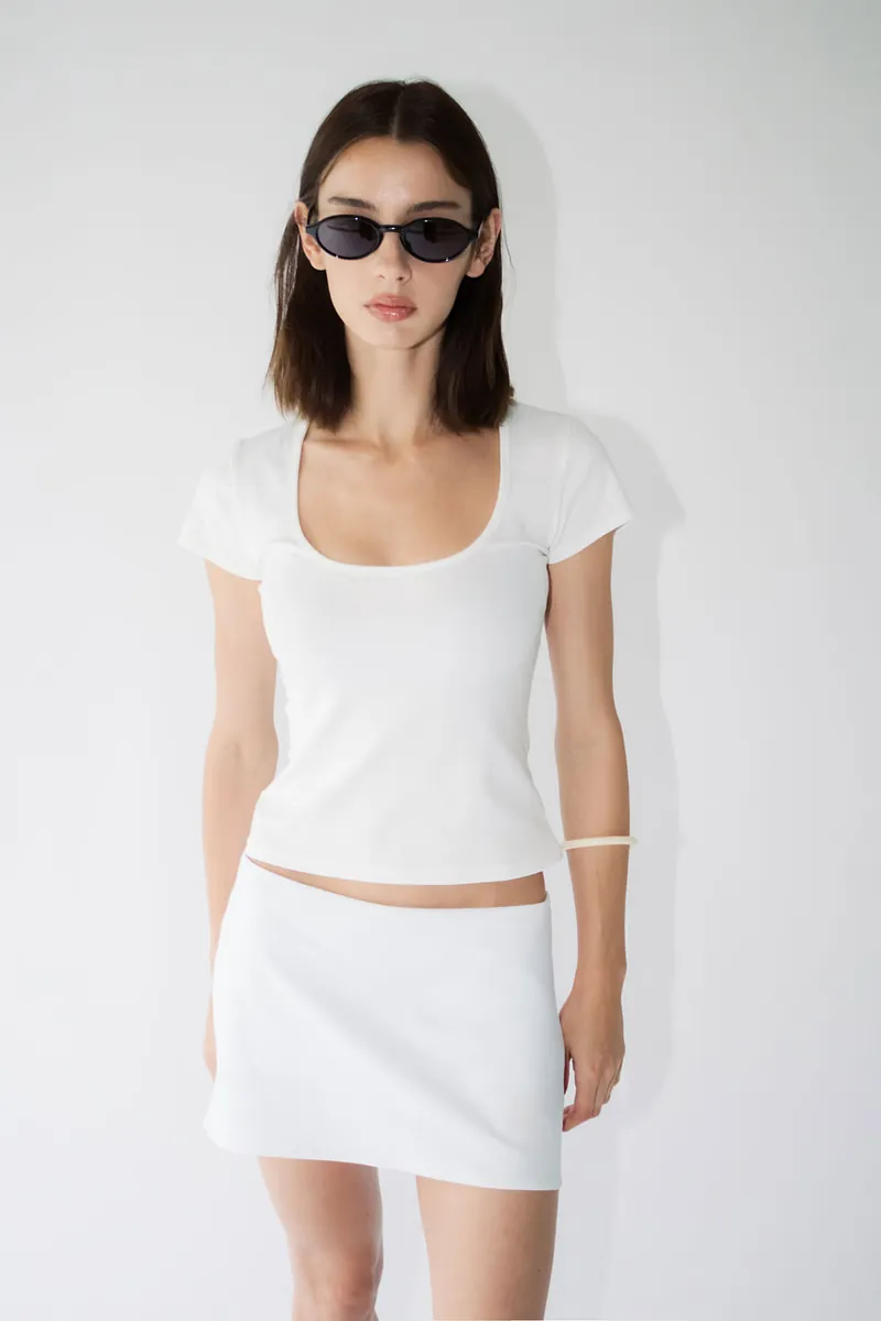 Perfect Fit 低方領羅紋美腰Tee