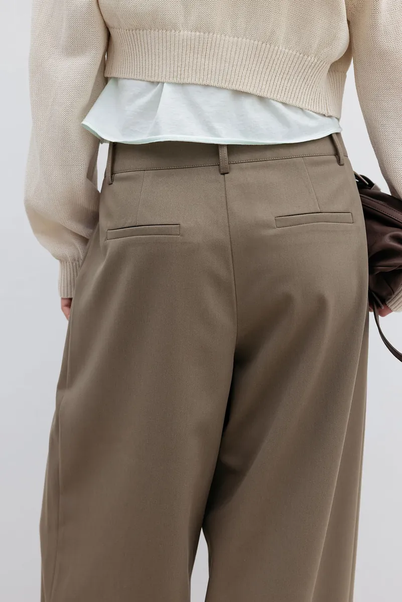 Studio Doe - Three-Tuck Low-Rise Wide Pants 3.0