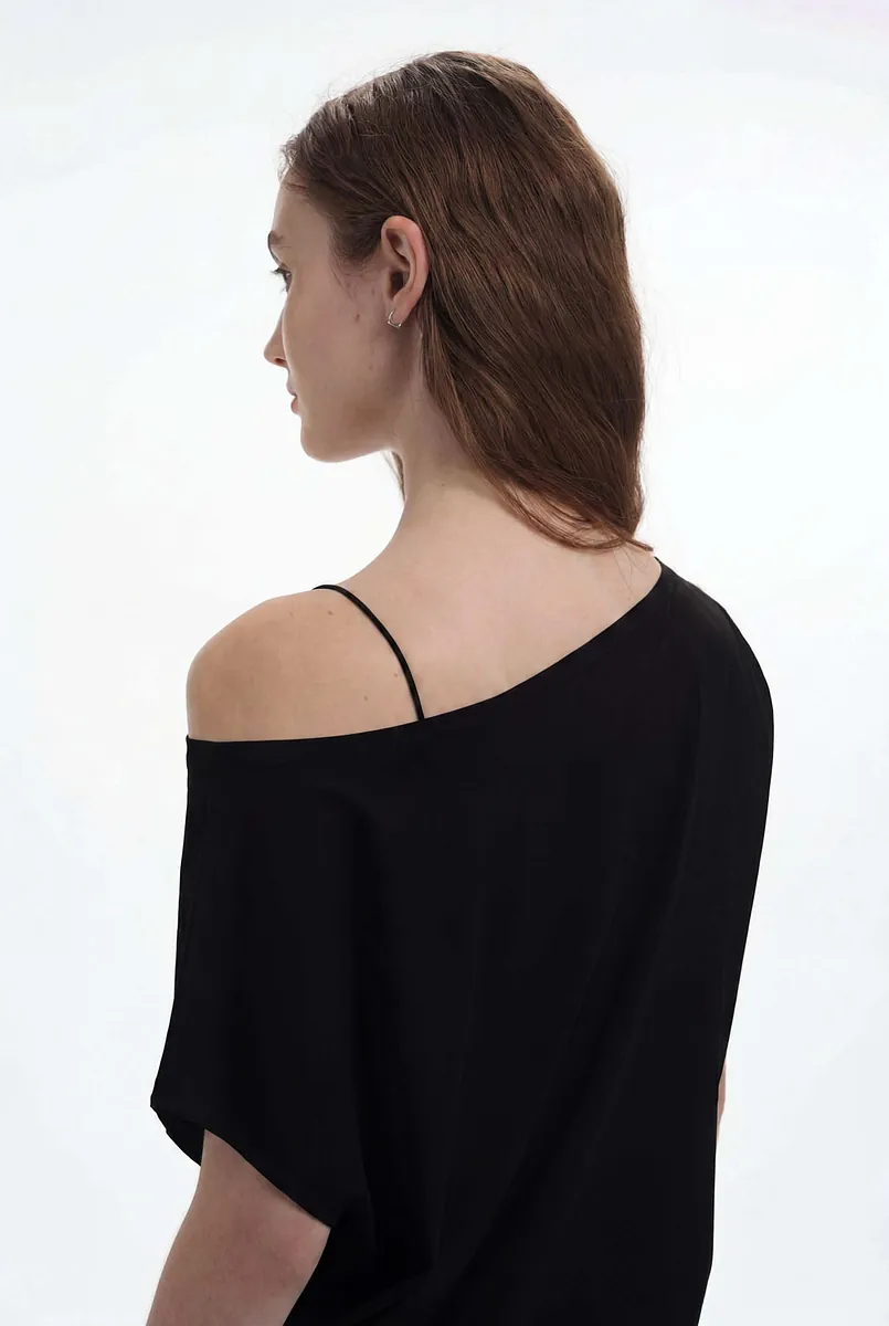 Studio Doe - Loose Off-shoulder Top