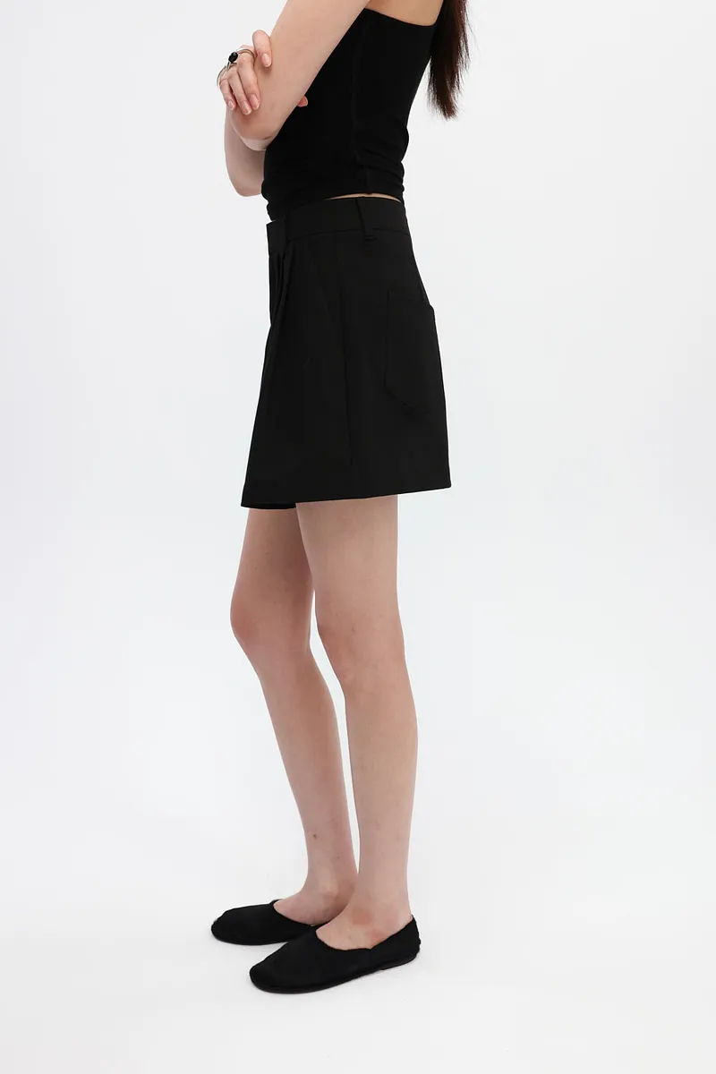 Studio Doe - Gender Free Three-tuck Short Pants