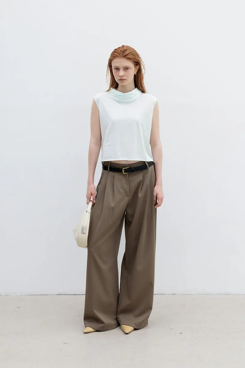 Studio Doe - Three-Tuck Low-Rise Wide Pants 3.0