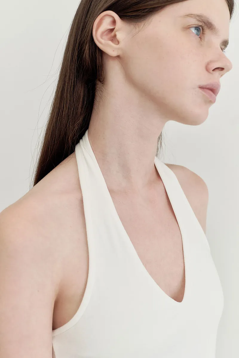 Studio Doe - V-neck Open Back Bratop