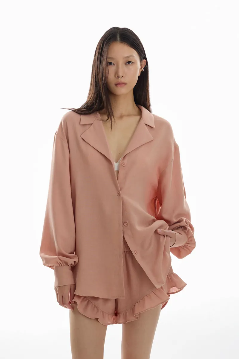 Doe：Molly V-neck Oversized Shirt