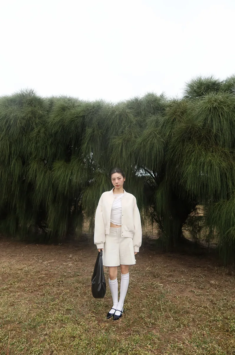 Studio Doe - Textured Stretch Knee-Length Trousers