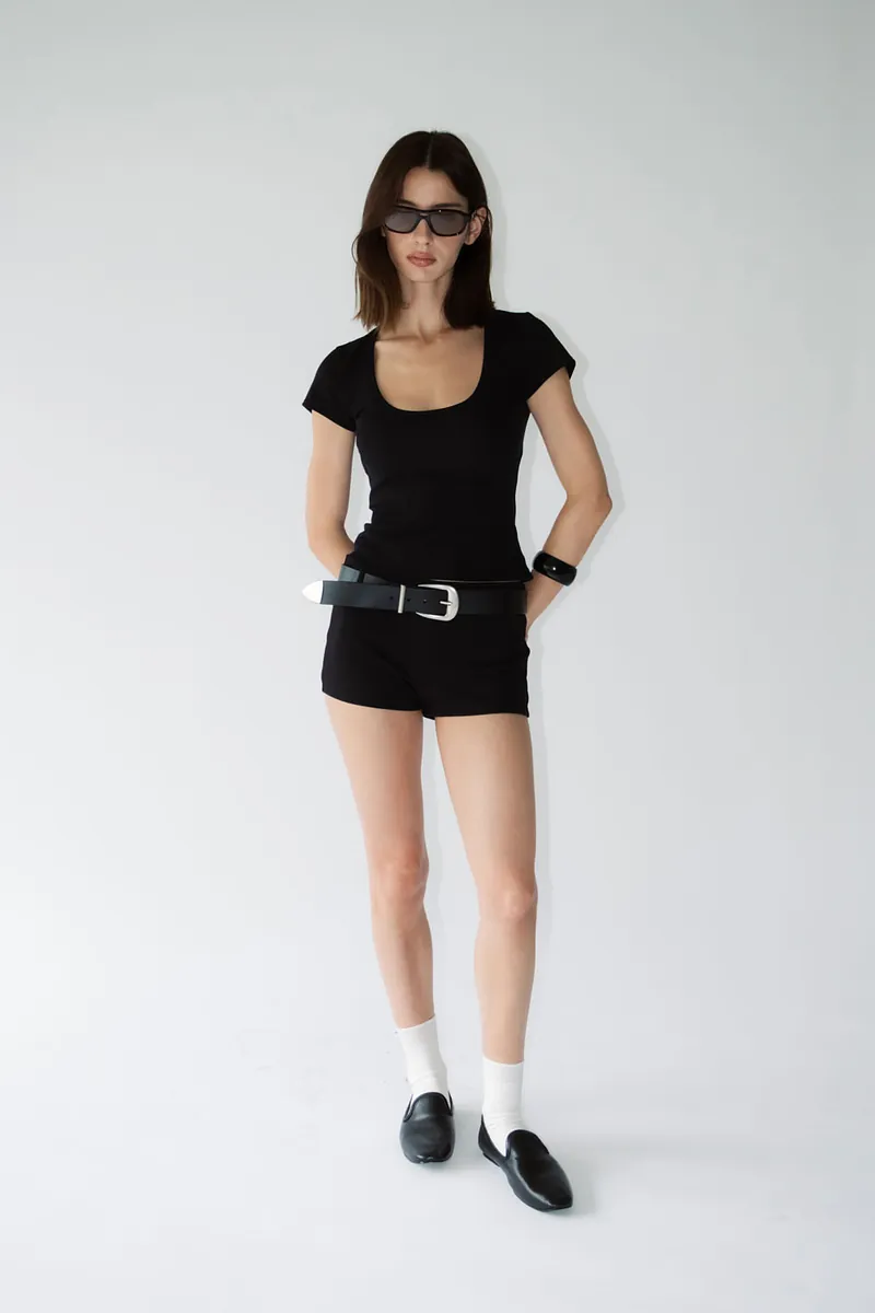 Perfect Fit 低方領羅紋美腰Tee