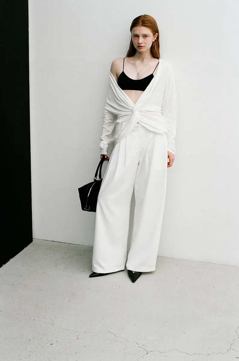 Studio Doe - Three-Tuck Low-Rise Wide Pants 3.0