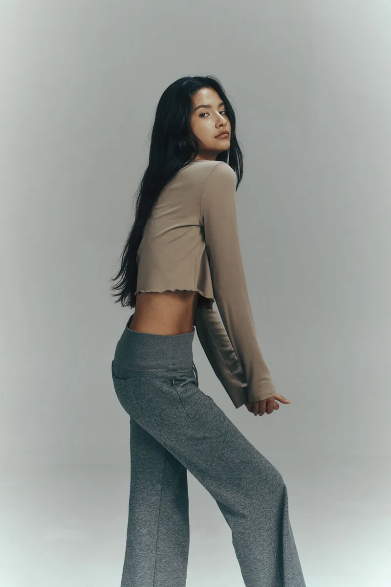 Studio Doe - Perfect Fit Cropped Cardigan