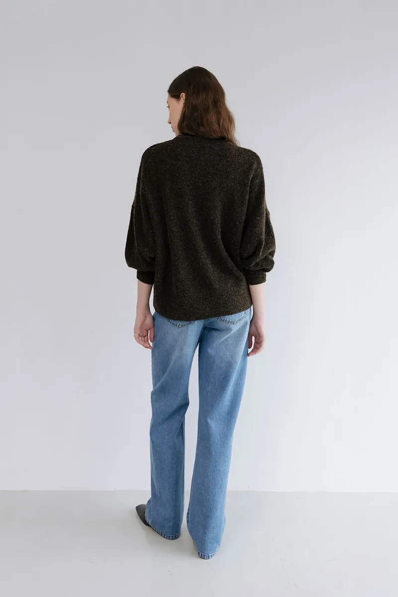 Studio Doe - Crew Neck Curved Sleeve Sweater