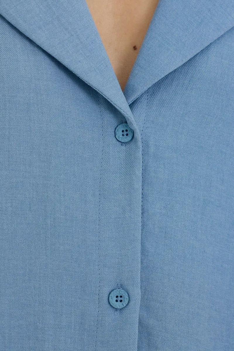 Doe：Molly V-neck Oversized Shirt