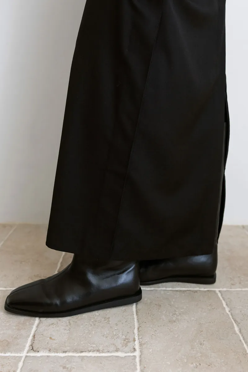 Studio Doe - Adjustable Tie Slit Straight Skirt