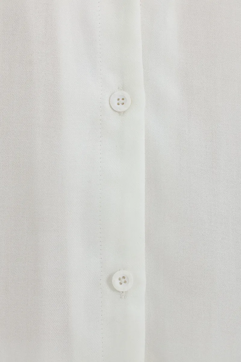 Doe：Molly V-neck Oversized Shirt