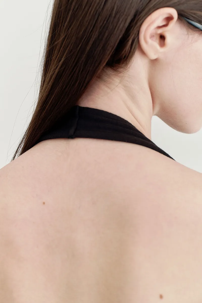 Studio Doe - V-neck Open Back Bratop