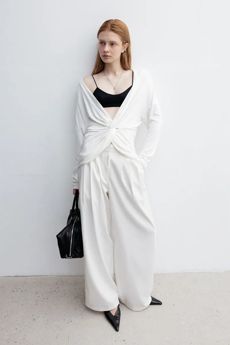 Studio Doe - Three-Tuck Low-Rise Wide Pants 3.0