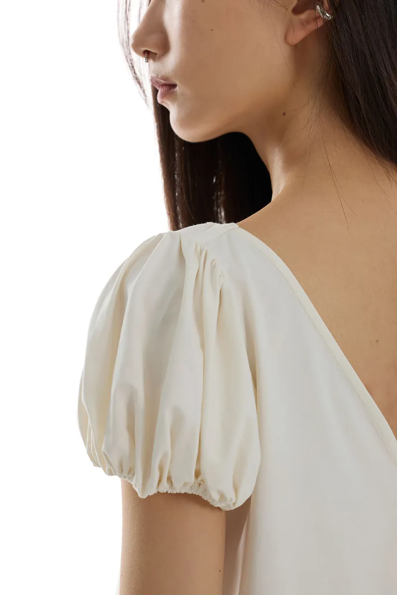Doe：Molly Reversible Puff Sleeve Top