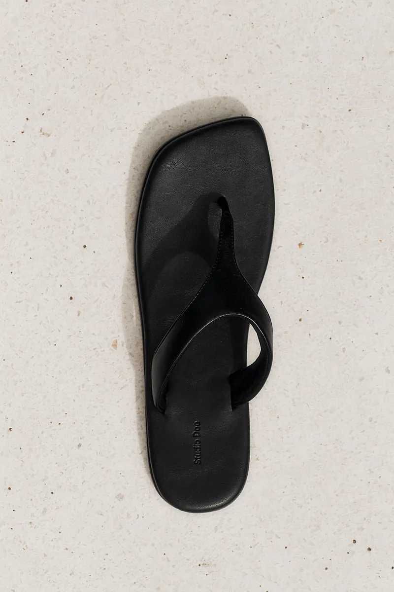 Studio Doe - Square Toe Y-strap Sandals