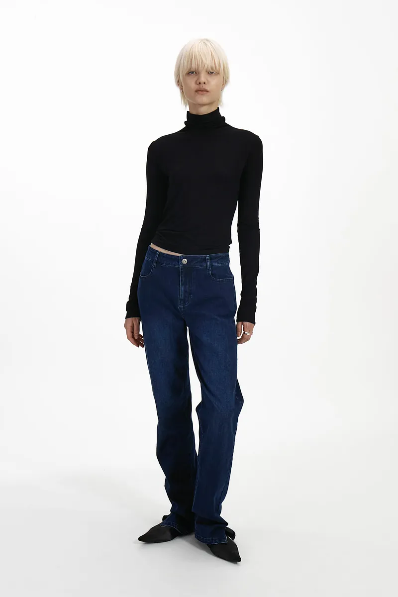 Studio Doe - Ultra Stretch High Neck T-Shirt