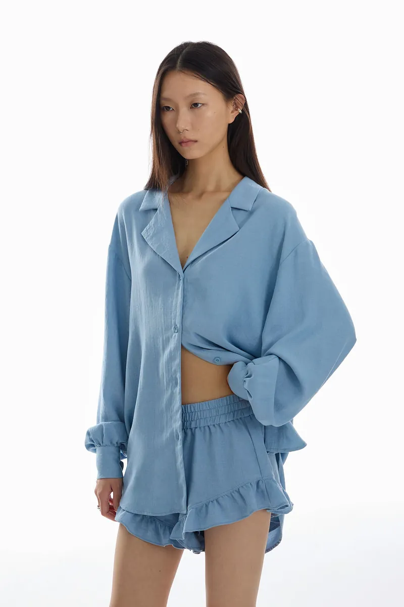 Doe：Molly V-neck Oversized Shirt