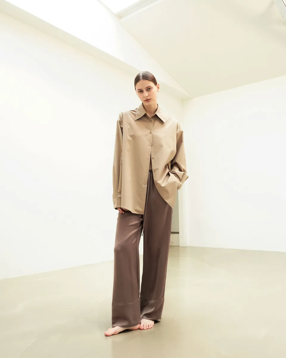 Studio Doe - Classic Drop Shoulder Wrinkle-Resistant Shirt
